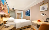 Vienna Hotel (Chongqing Shangqing Temple Niujiaotuo Light Rail Station) Hotel di People's Square Area