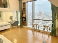 Qunguang Huisiwei Loft Apartment (Shantou Wanxiangcheng Longyannan Road Food Street)