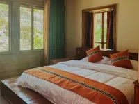 Danba Zhuoke · Huan Shan View Parent-Child Family Resort VILLA Mountain Lodge