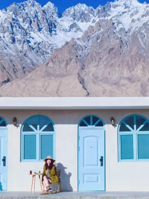 Taxkorgan Mountain and Snow Homestay