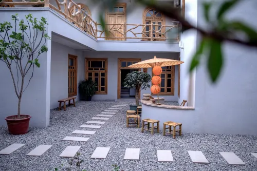 Kashgar Changliu Homestay Hotels in Кашгар