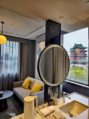 Orange Garden Hotel (Tengwang Pavilion)