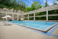 Elong Hotel (Huangshan Shexian Huizhou Ancient City Branch) - Swimmingpools