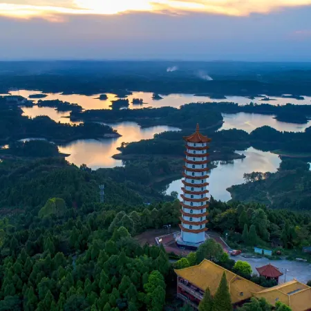 Hotel Indigo HEILONG LAKE by IHG
