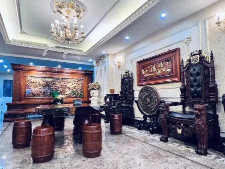 PHÚC ANH HOTEL Отели в г. Бакнинь