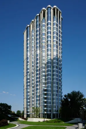 Апарт-отель Винтерфелл Стрешнево Отели рядом с достопримечательностью «Самый высокий цилиндрический аквариум в мире»