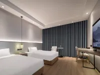 SCHOLARS HOTEL·SELECT Collection Hotel (Suzhou Shilu Sanxiang Road Subway Station) Hotels near Pan Gate