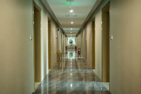 qingyunshanHotel Отели в г. Динань