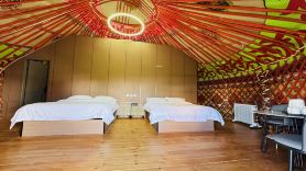 Zhaosu Yunduo Xingkong Camping Hotel