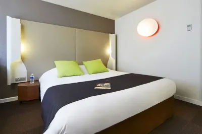 Campanile Saint Quentin EN Yvelines Hotels in Voisins-le-Bretonneux
