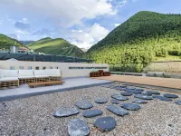 Buyan · Four Seasons Oxygen Mountain Residence (Siguniang Mountain Scenic Area Branch) Hotels in Xiaojin