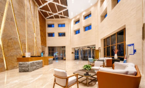 Zhangjiakou Tangyin Hot Spring Holiday Hotel