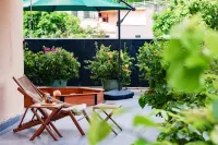 Wuzhishan Central Hotel - موقف سيارات