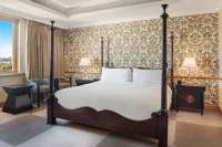 힐튼 샌튼  호텔