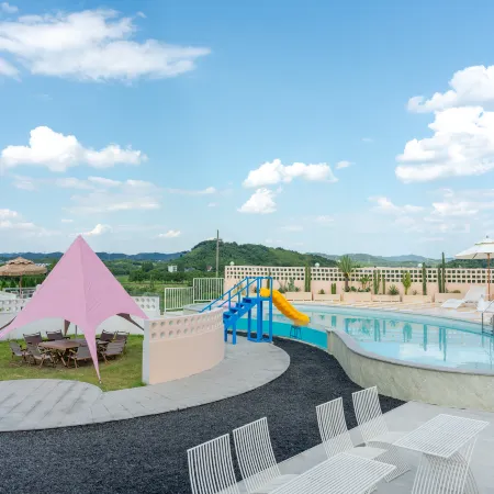 Yindu·Moganshan Designer Private Hot Spring Boutique Inn
