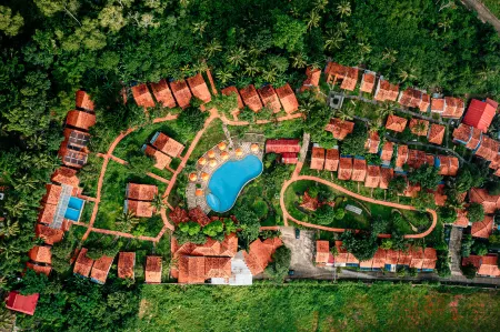 Daisy Resort Отели рядом с достопримечательностью «Chinh Toa Dalat»