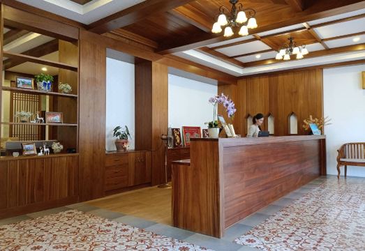 푸반 비만방비엥 리조트