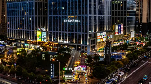 Xiyue Boutique E-sports Hotel (Yunnan University of Finance and Economics Wancai City)