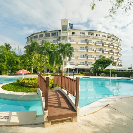 Solea Seaview Resort (Newly Renovated)