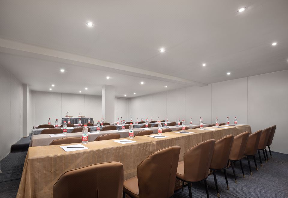 DoALand V Hotel, (Jiuzhaigou Tourist Center)(朵兰达V酒店（九寨沟