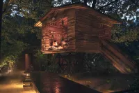 Qingqiu Tree House Forest Oxygen Bar Holiday Homestay Hotel in zona Jiuding Long Pond