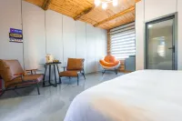 Runi Suoyuan Homestay (Baihaba Scenic Area)