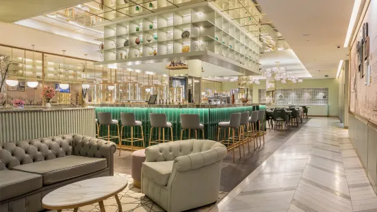 The Emerald House Lisbon, Curio Collection by Hilton