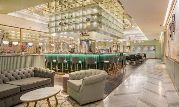 The Emerald House Lisbon, Curio Collection by Hilton