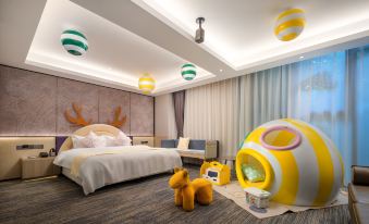 Nanxun Shuijingjing Maison New Century Grand Hotel