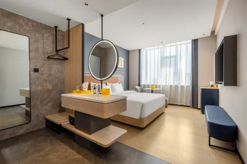 โรงแรมเจิ้นซวน เยว่จวี้ (สถานีขนส่งอี้โจว เหอฉี)