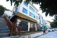 Shennongjia Langlang Mountain Parent Child Homestay Hotel in zona Hongyanling Original Calyx Canthus Woods