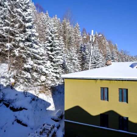 Snow Town Snow Mountain Snow Hotel