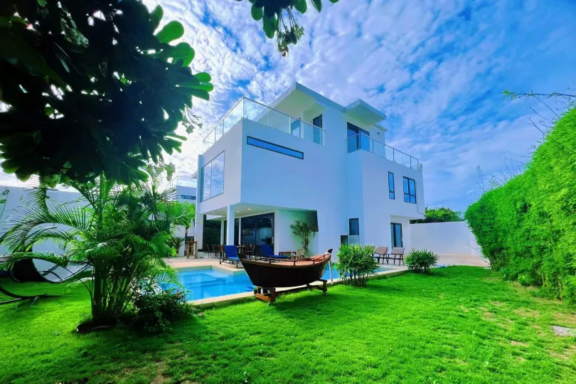 Palm Springs Pool Villa Pattaya by Immediate Holidays