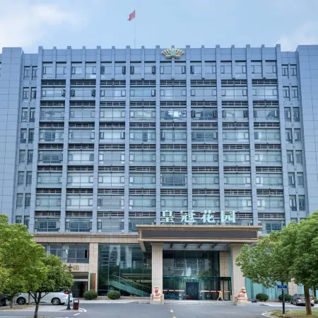 Jurong Crown Garden Hotel