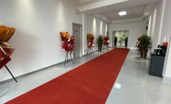 Chu Yue Hotel (Overseas Chinese Town Fantasy Resort Xiangyang East Station Branch)