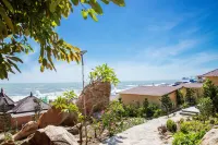 Adora Bay Ke Ga Beach Resort Hotels near Gold Rock Beach Travel Park