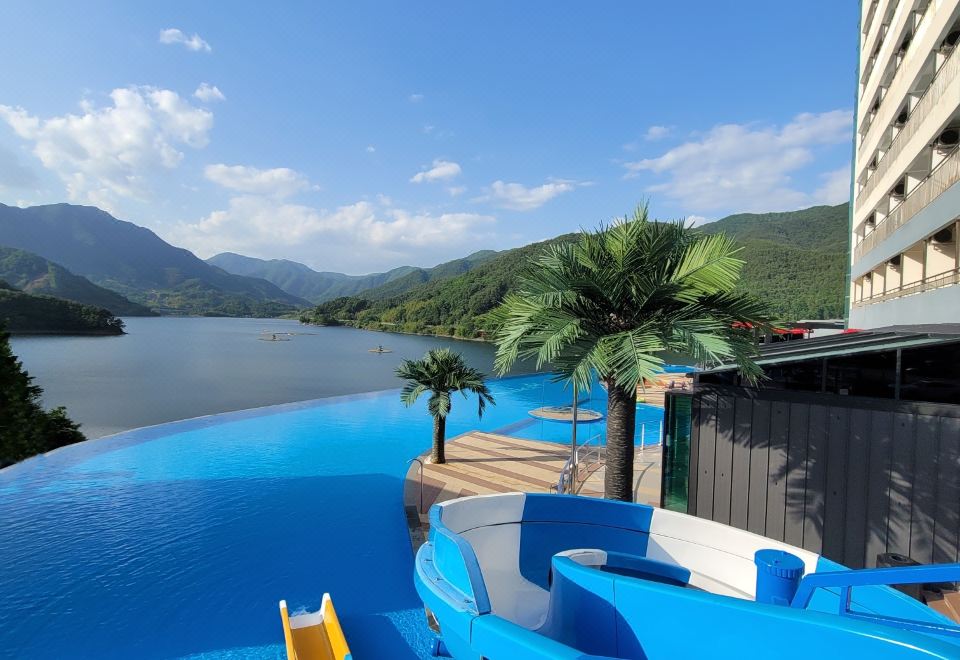 3. 비바체리조트..