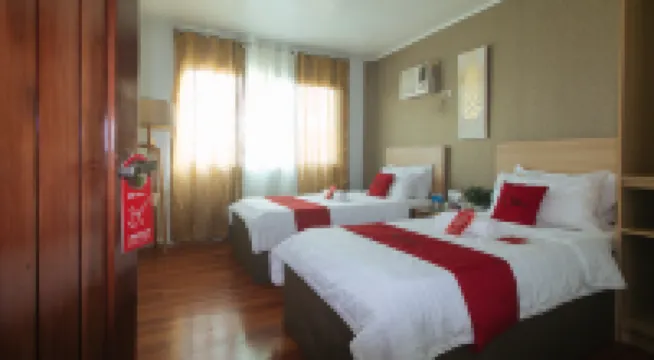 RedDoorz Hostel @ St Paul Village Lapulapu
