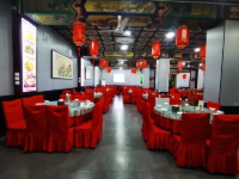 平遥松盛長中国式旅館（古城南大通り） 平遥のホテル