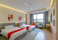 Huayang Starry Hotel (Yichang Huaxiang CBD)