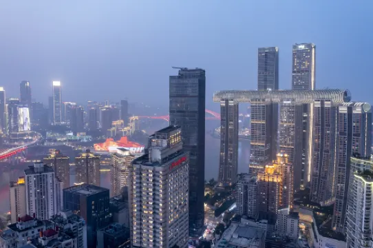 重慶解放碑洪崖洞江景希爾頓歡朋酒店