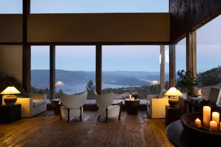 Songmoon Hotel Отели рядом с достопримечательностью «Rigg Viewing Platform»