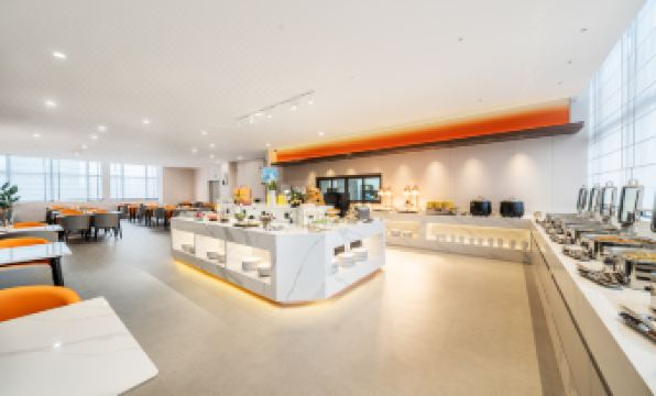 REZEN LONGUU Hotel (Foshan Sanshan Newcity North Subway Station Store)