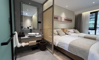 Lianghe Yinlan Hot Springs Homestay