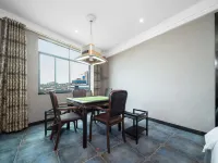 Qi Yu · Elegant Hotel (Taohang Pedestrian Street Store) Hotels in Taojiang