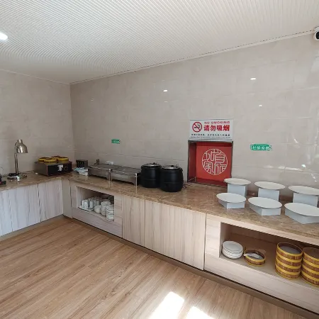 Homeinn Pebble Hotel (Chifeng Linxi Raozhou Avenue County Hospital)