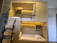 Jixia Youth Hostel - Hostels