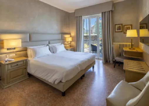 B&B Hotel Diano Marina Palace Отели в г. 