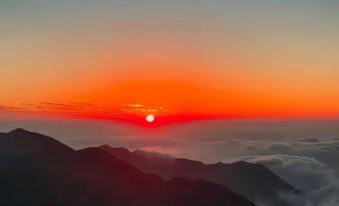 Wugong Mountain Golden Summit Accommodation