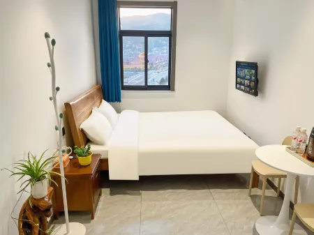 Mengzhidao Homestay (Yangshandao) Отели рядом с достопримечательностью «Gaogongdaofenghuangwan Sceneic Area»